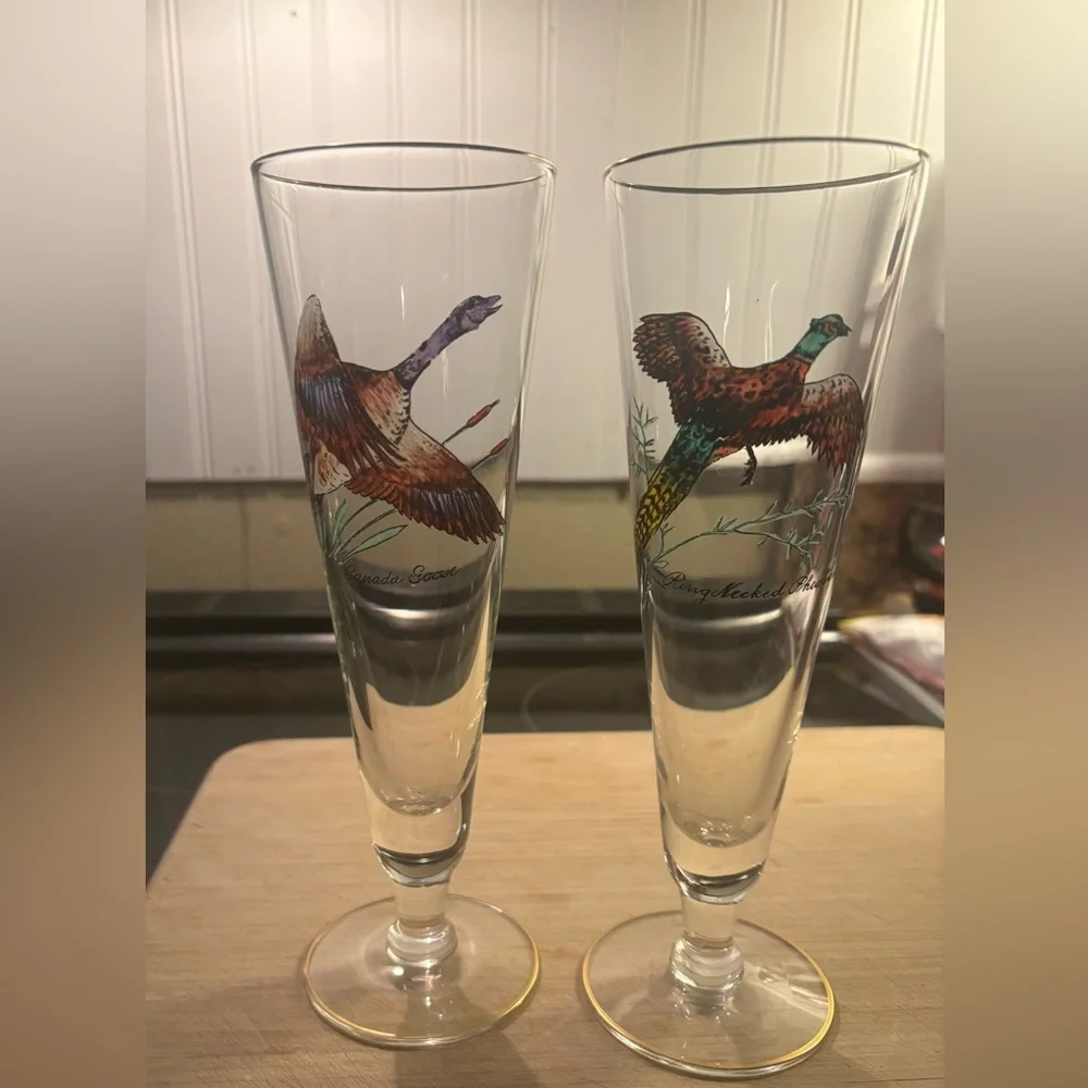 2 Vintage federal glass sportsman Pilsner glasses